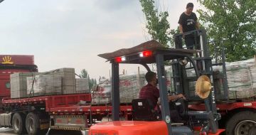 黄山 黄金麻冰裂纹，地铺石装车