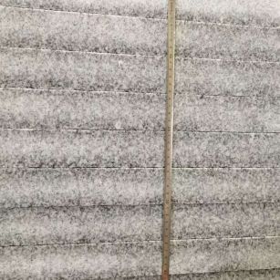 黄山 芝麻白火烧成品厚薄均匀，B料价格接近A料质量