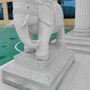 黄山 白麻花岗岩动物异形石雕-大象