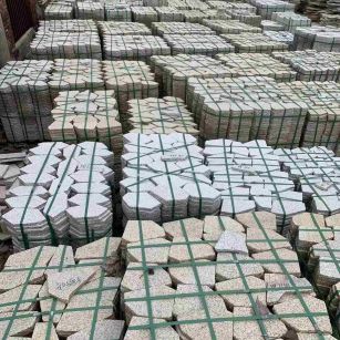 黄山 黄金麻白麻花岗岩荔枝面地铺石(冰裂纹)