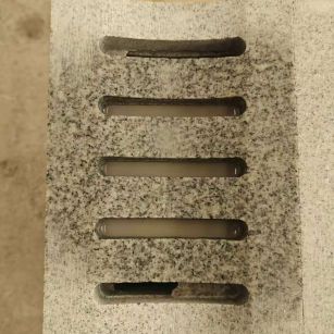 黄山 芝麻白拉丝面花岗岩U型开槽排水槽