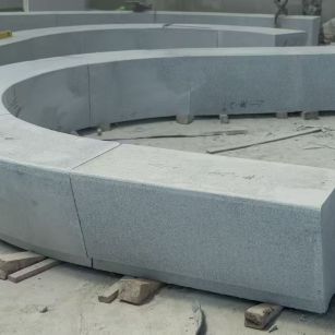 黄山 芝麻白花岗岩光面弧形坐凳