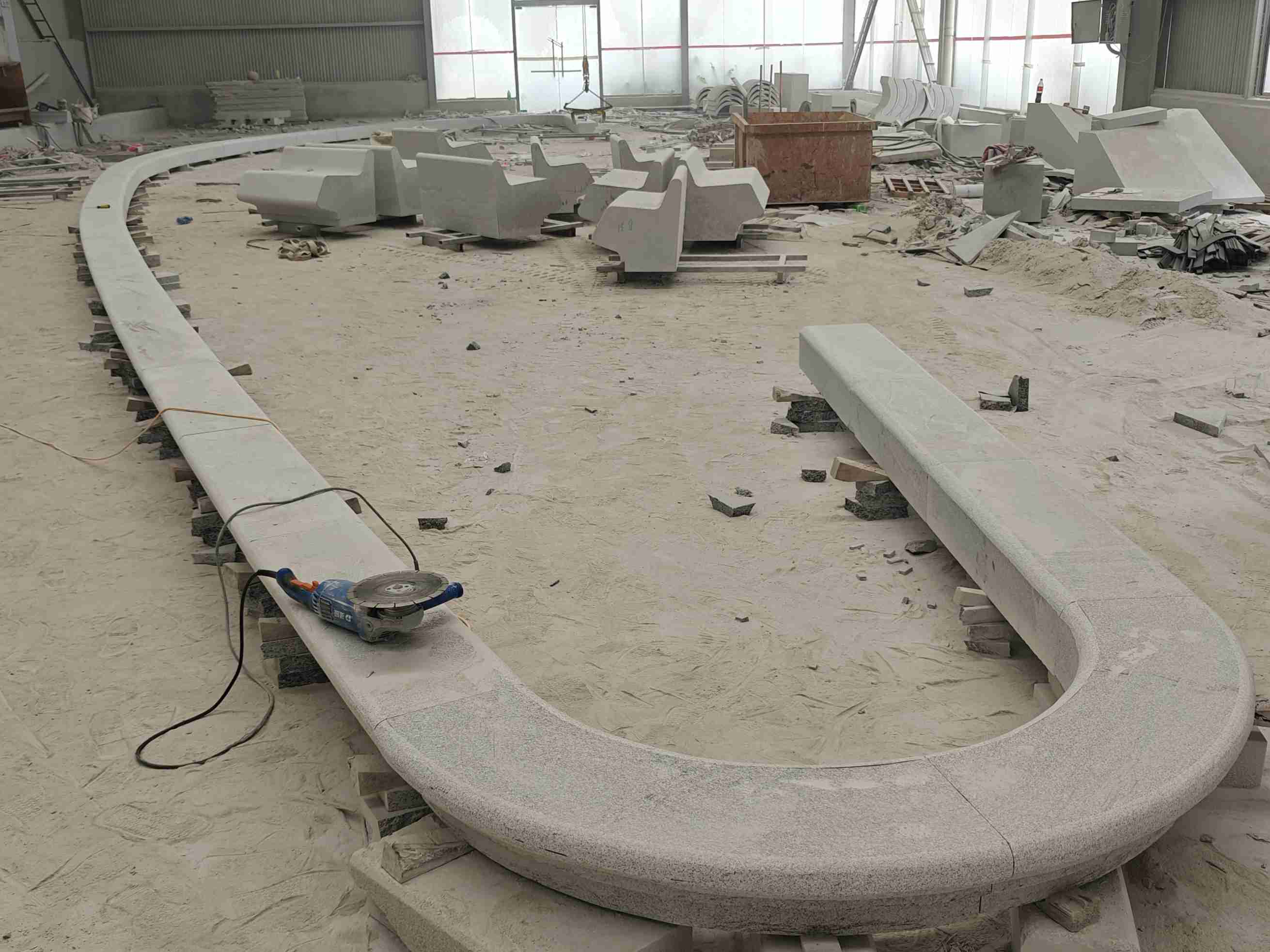 黄山 芝麻白花岗岩弧形花坛石，坐凳石