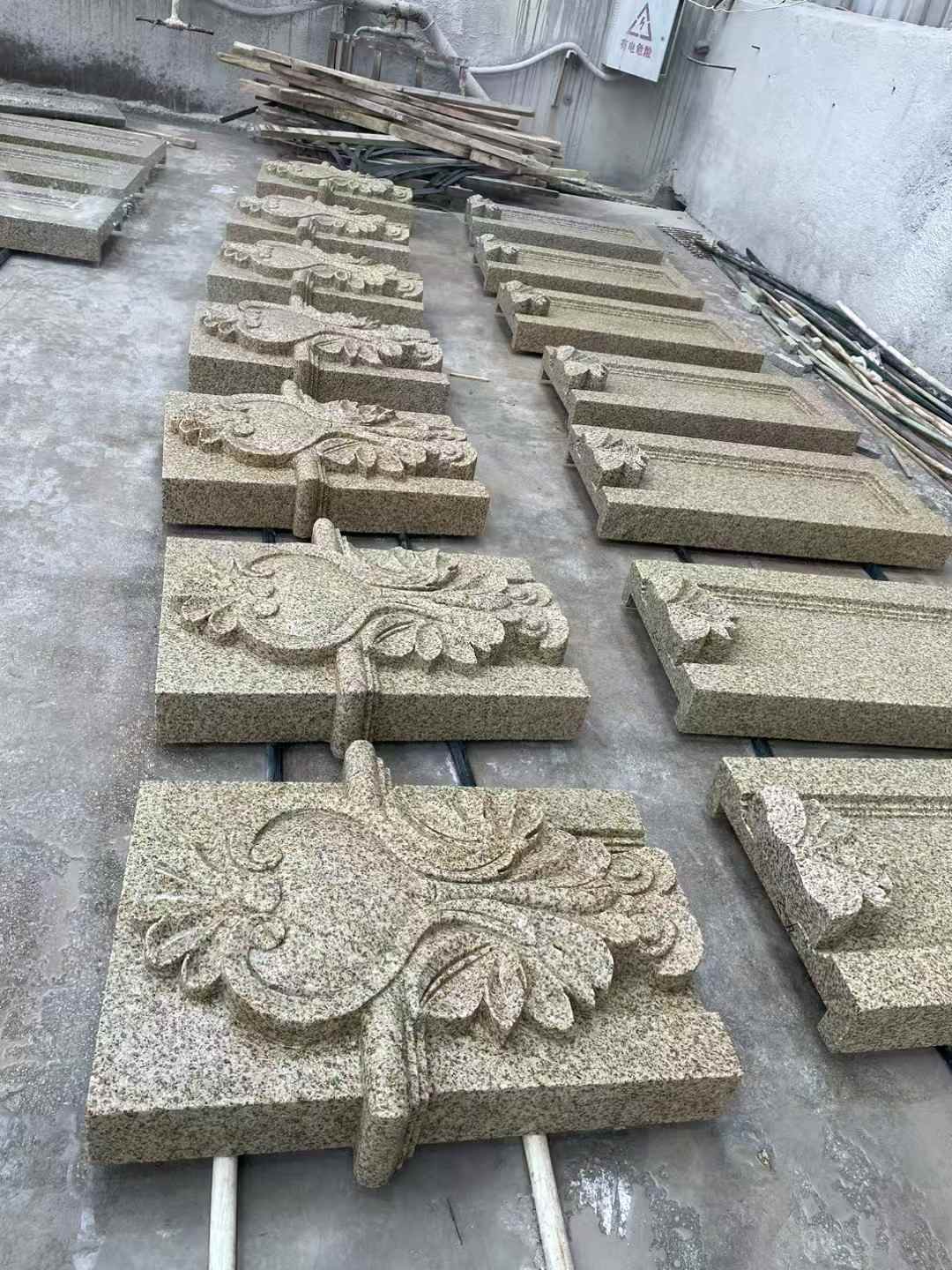 黄山 黄金麻花岗岩别墅外墙雕刻板