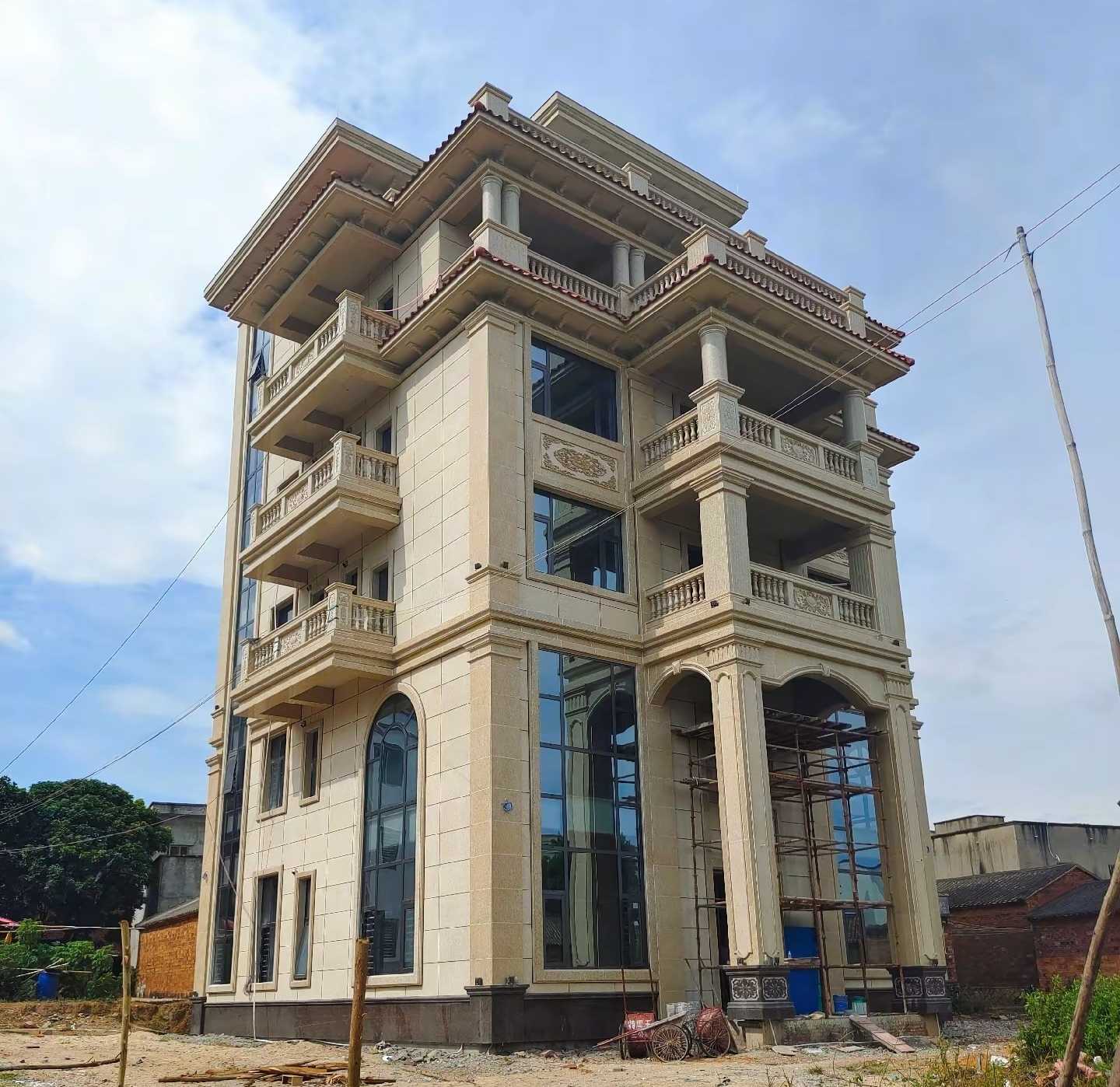 黄山 黄金麻花岗岩石材别墅外墙干挂搭配（雕花栏杆花瓶柱门楼罗马柱）