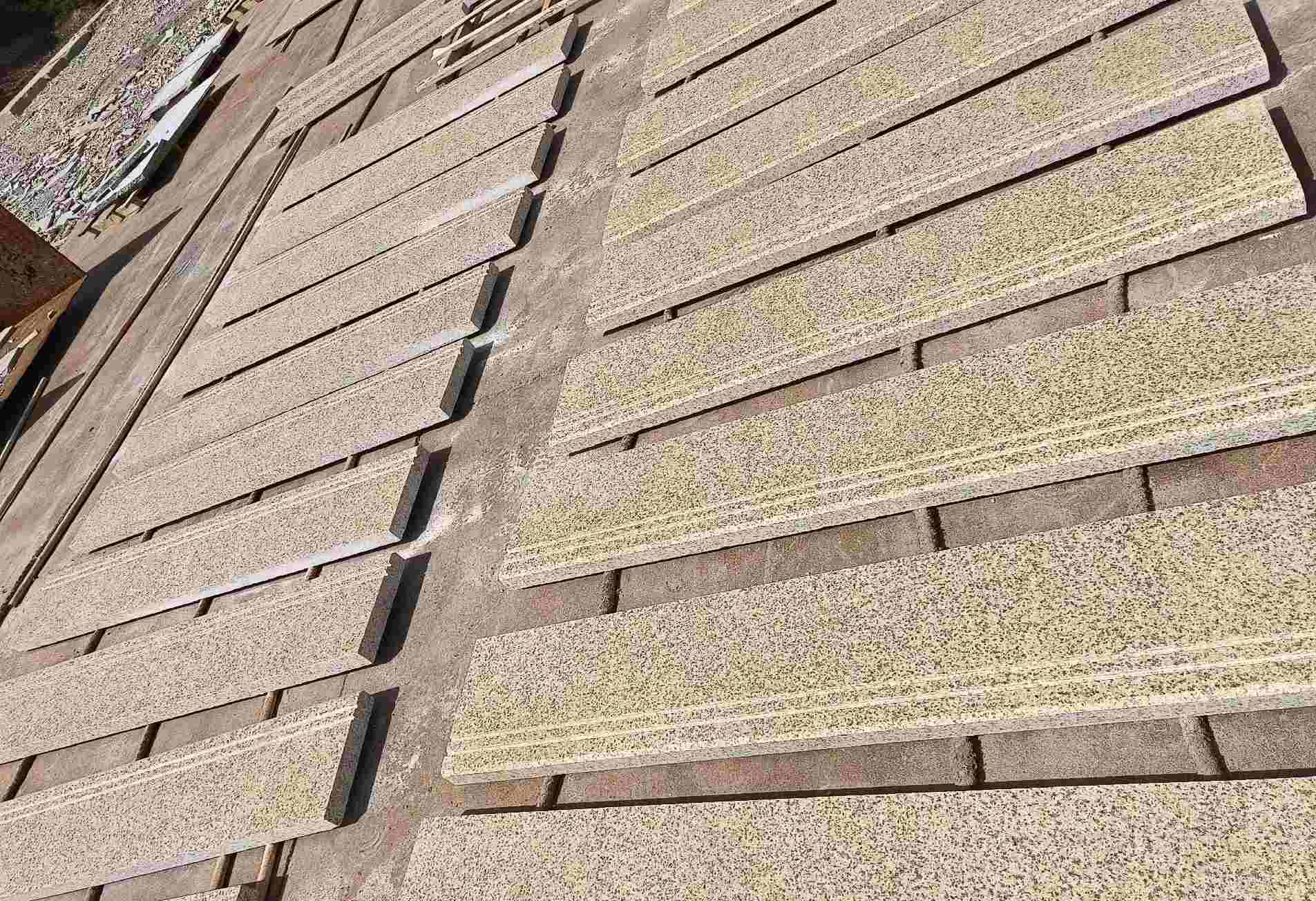 黄山 黄金麻花岗岩光面楼梯踏步