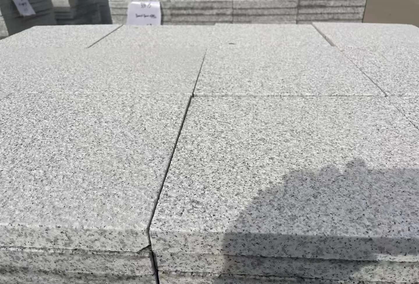 黄山 白麻花岗岩石材推荐 荔枝面地铺石