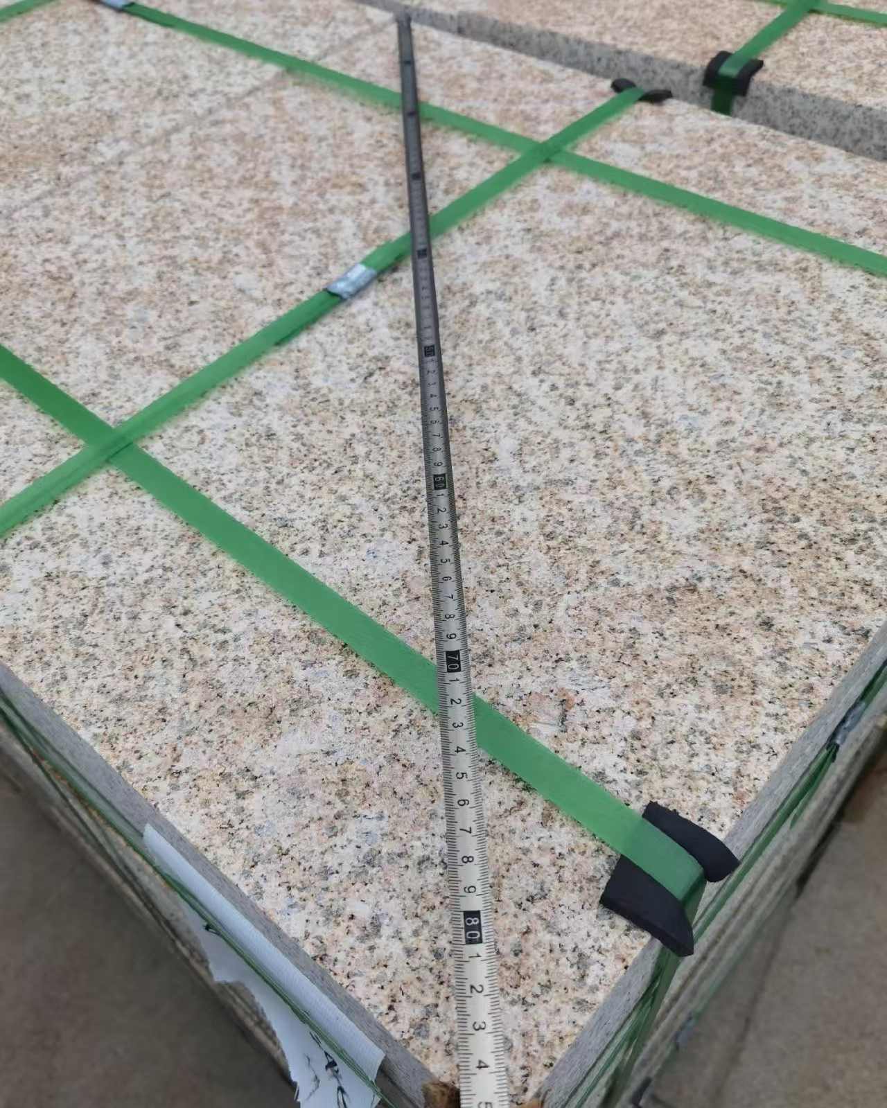 黄山 黄金麻火烧面地铺石