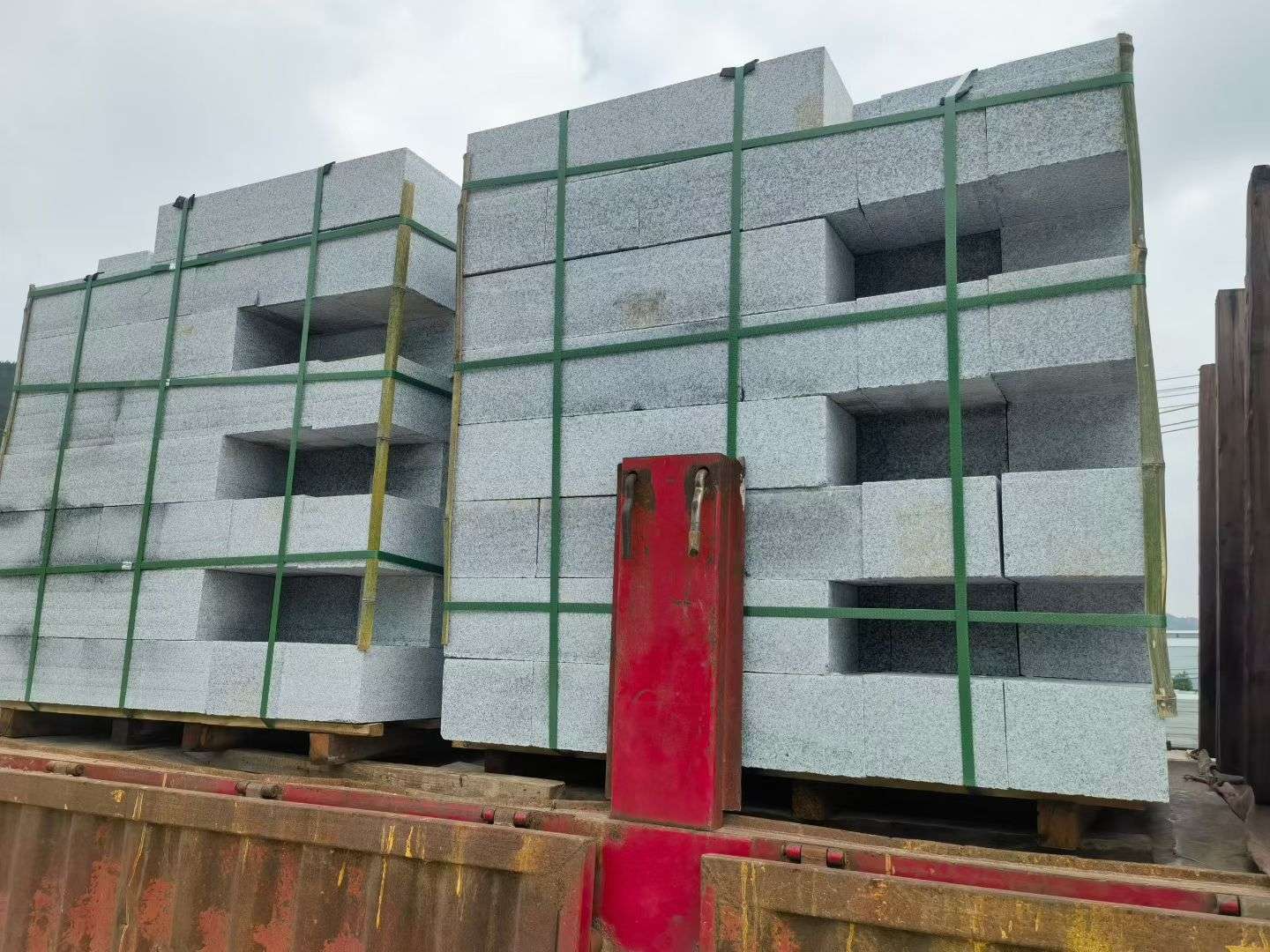 黄山 芝麻白花岗岩路沿石，平石，路侧石，马路牙子，路缘石，立缘石，平缘石等